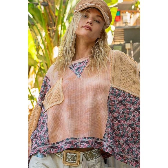 POL Pumpkin Floral Mixed Fabric Thermal Top - Picture 7 of 9